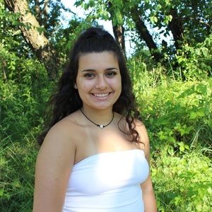 Meet your Posher, Angelina